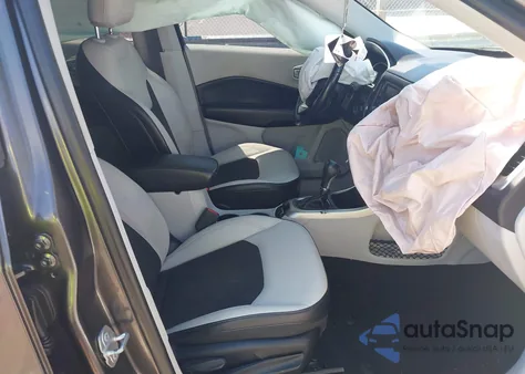 2018 Jeep Compass Latitude Fwd из США, поврежденный, VIN 3C4NJCBB1JT461649